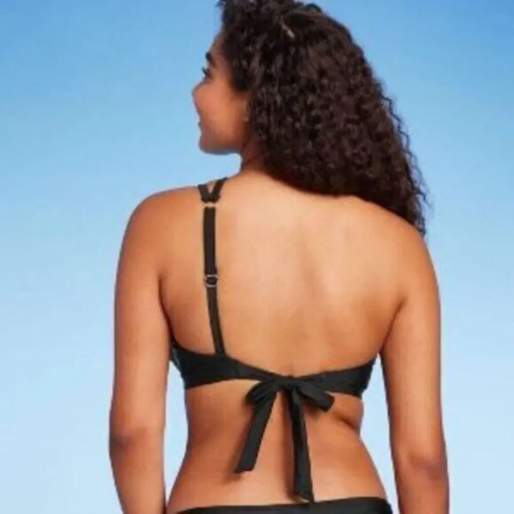 Wild‎ Fable Swimsuit Set Cut Out One Shoulder Bikini top and Cheeky Bottoms